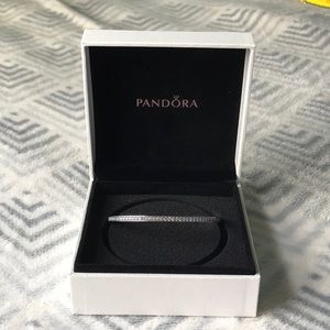 Pandora Radiant Hearts Light Pink Bracelet Bangle